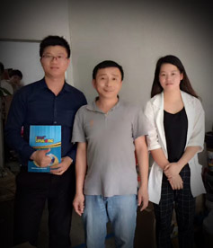 感謝潤(rùn)滑油行業(yè)何總百般對(duì)比后堅(jiān)決選擇與華企立方合作，我們必牢記使命，盡一切能力幫助企業(yè)網(wǎng)絡(luò)營(yíng)銷落地，做良心企業(yè)。